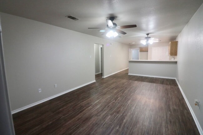 Photo - 1124 W Spring St