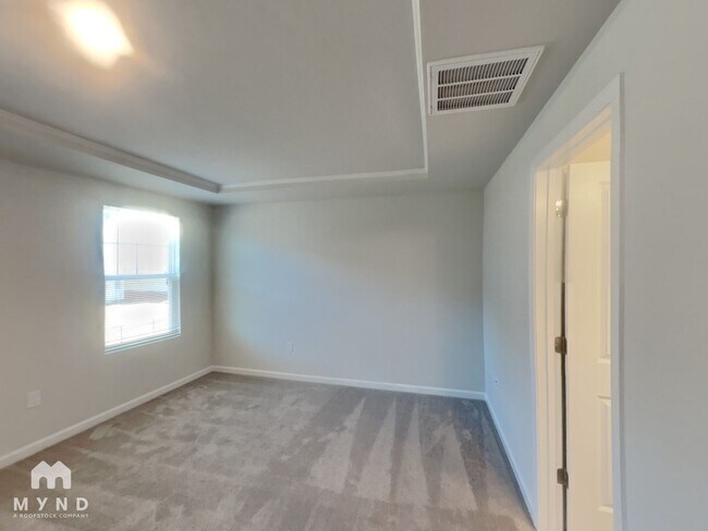 Photo - 3046 Castle Loch Ln