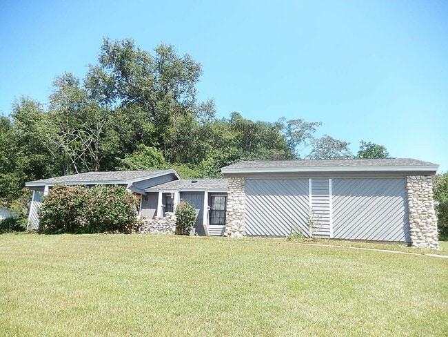 Building Photo - 2338 Eastgate Way Rental