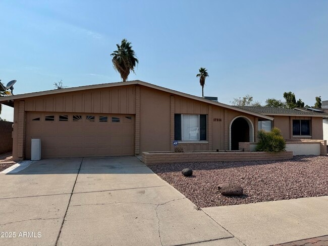 Building Photo - 17214 N 49th Ave Rental