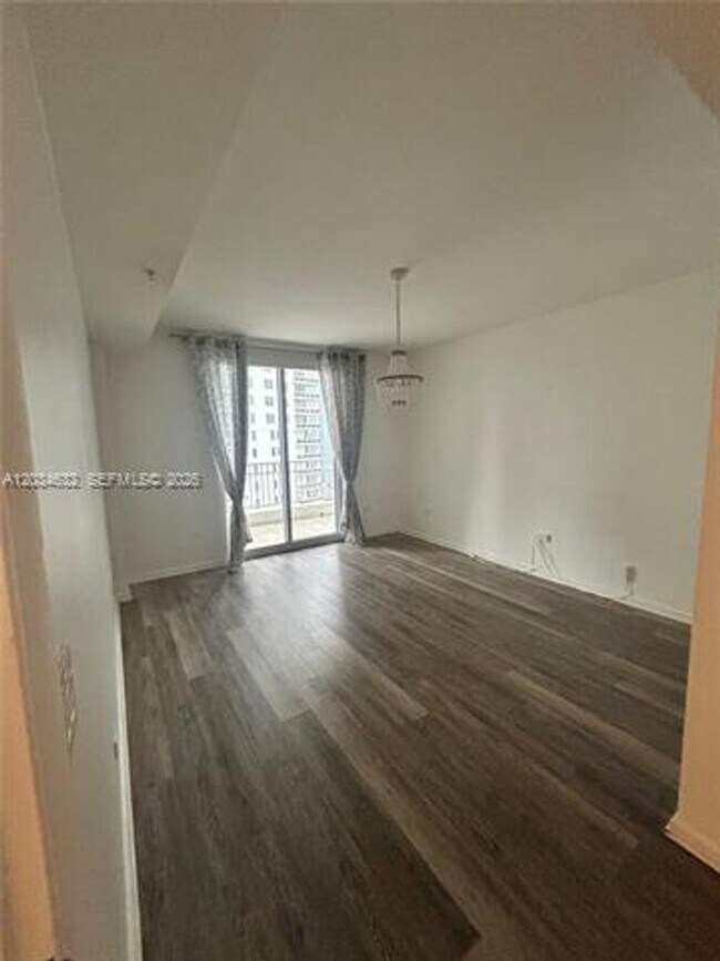 Photo - 801 Brickell Key Blvd Unidad 801 Brickell Key Blvd # 1710