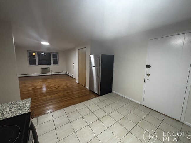 Photo - 110 Babcock St Unidad 21