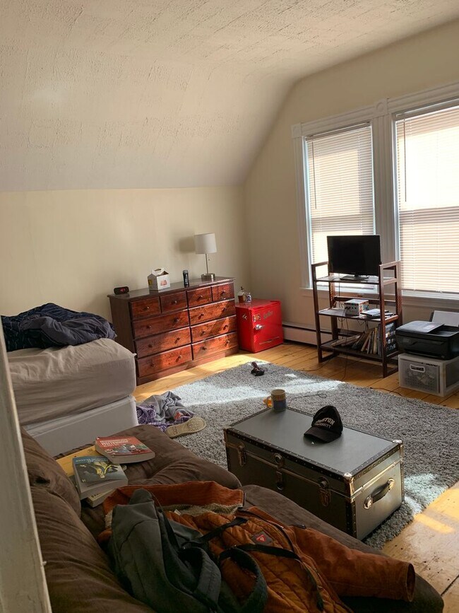Photo - HOUSE FOR RENT ON PRATT ST IN ALLSTON
