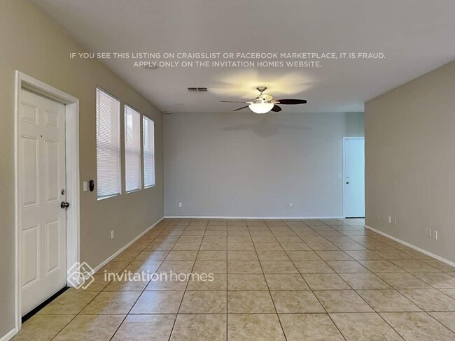 3765 E Kerry Ln