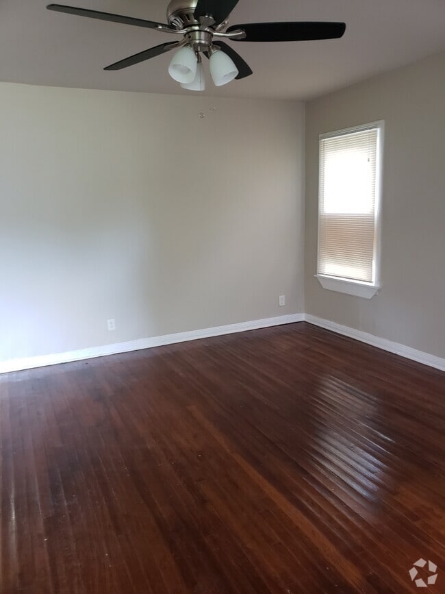 Building Photo - 1013 Harrison St Rental