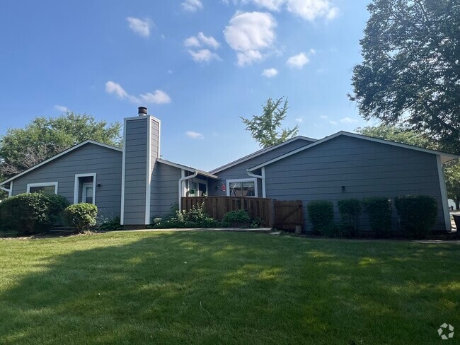 Building Photo - 6851 Larkspur Ct Rental