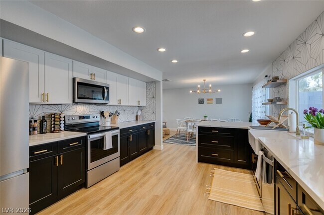 Photo - 2000 Springview Dr