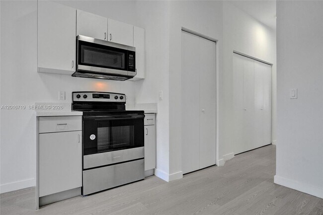 Photo - 1567 NW 1st St