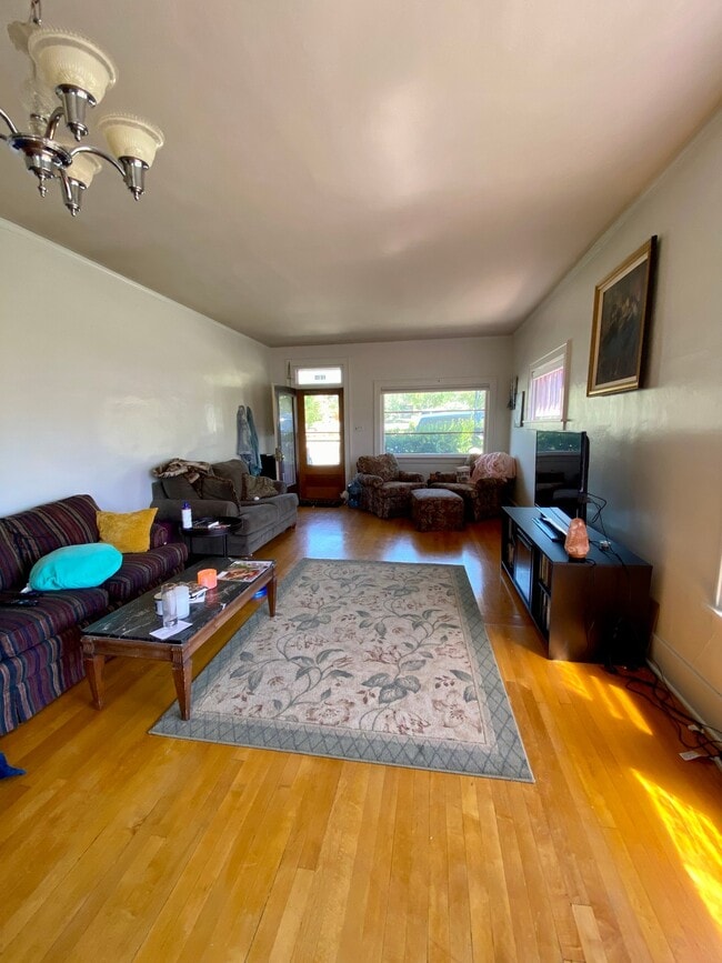 Photo - 1014 W Park St