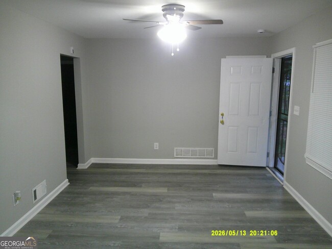 Photo - 166 Polar Rock Rd SW