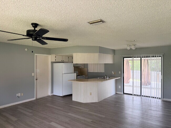 Photo - Adorable 2 Bedroom, 1 Bathroom, 1 Car Garage Home on a Large Corner Lot for rent.