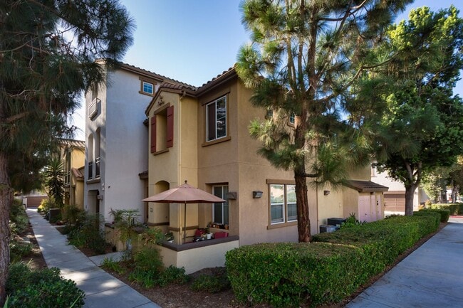 Photo - Beautiful Townhome in the heart of East Lake!