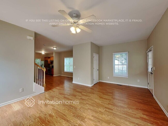 Photo - 1418 Woodbine Ave SE