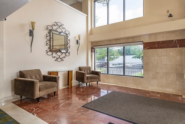 Photo - 8 9th St Unit 111