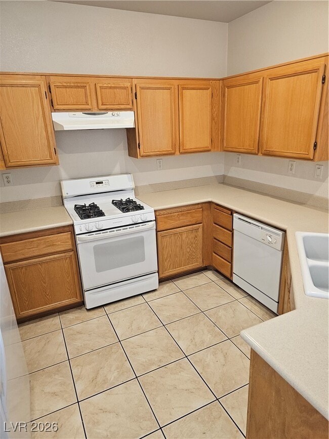 Photo - 434 Manderley Ct