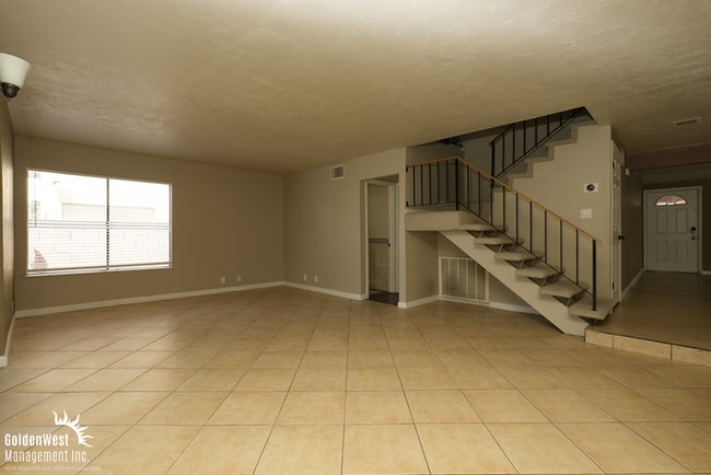 Photo - Spacious 4Bdm 2.5Ba Home with Loft in Las Vegas