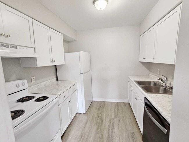 Photo - 6063 Briarcliff Path Apartments