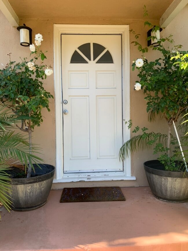 Photo - 17565 Bullock St