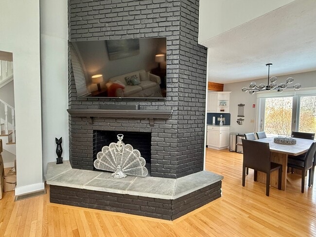 Photo - 11 High Meadow Ln