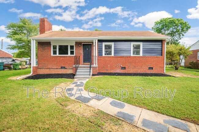 Photo - 1609 Renmark Rd House