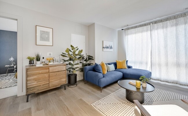 Photo - 1550 on the Charles