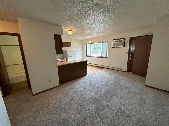 Photo - 430 S Van Buren St