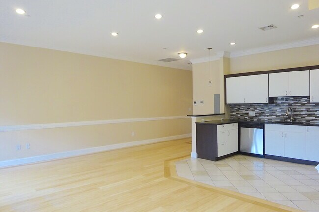 Photo - 473 Revere Beach Pky Unit 1