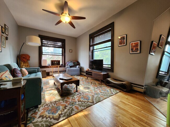 Photo - 2200 Dupont Ave S Unit #1