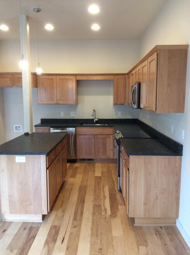 Photo - 237 Dunthorpe Dr