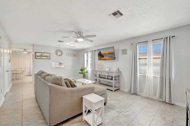 Photo - 1903 Plover Ave
