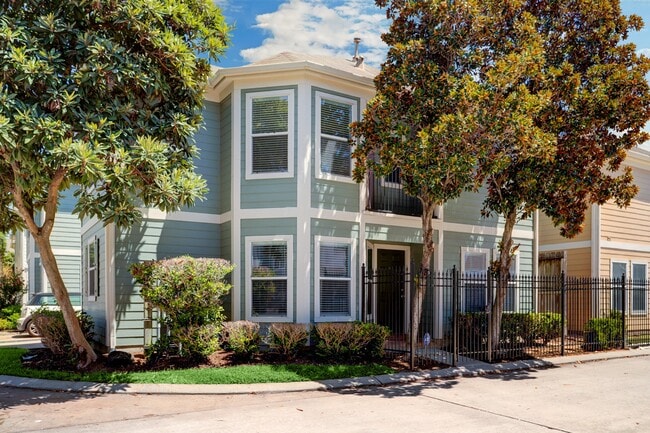 Building Photo - 1702 Redwing Cove Dr