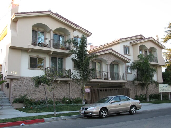 6541 Odessa Ave Unidad 7