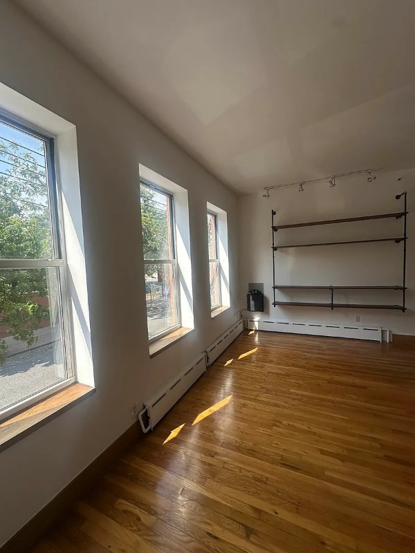 Photo - 477 St Marks Pl