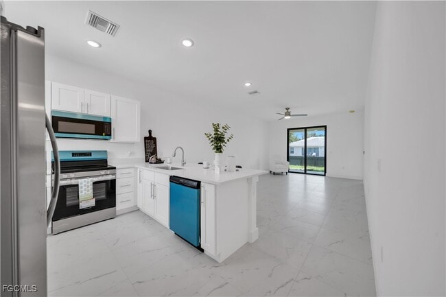 Photo - 936-938 Homestead Rd S