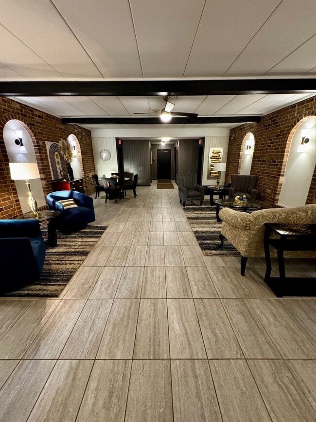 Photo - 603 S River Rd Unit 3J