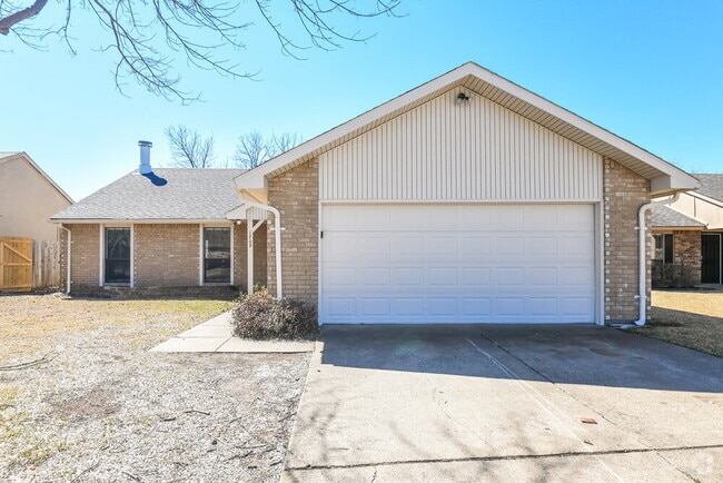 Building Photo - 1709 Lewis Trail Rental