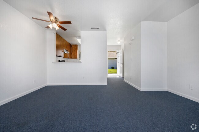1BD, 1BA - 742SF Living Room
