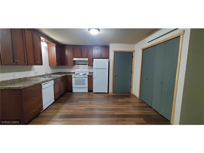 Photo - 308 Willow St Unit #4