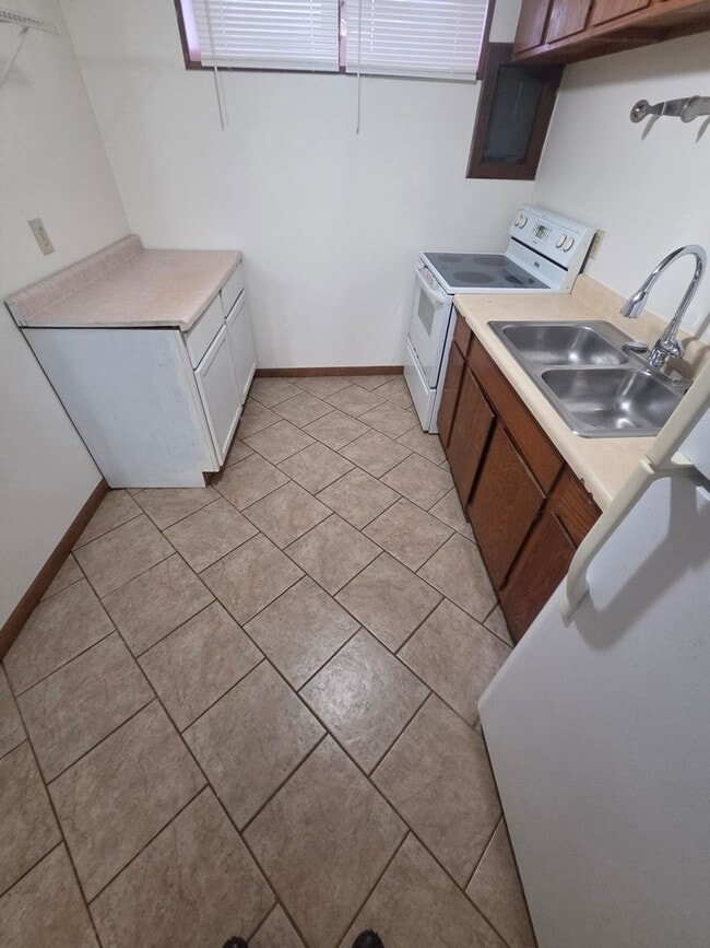 1118 N Adams St Unit Lower Level