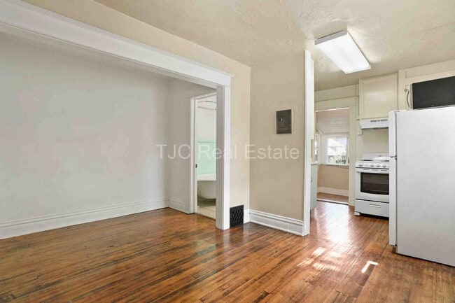 Photo - 468 - 474 S. Lincoln St. Unit 472 S. Lincoln St.