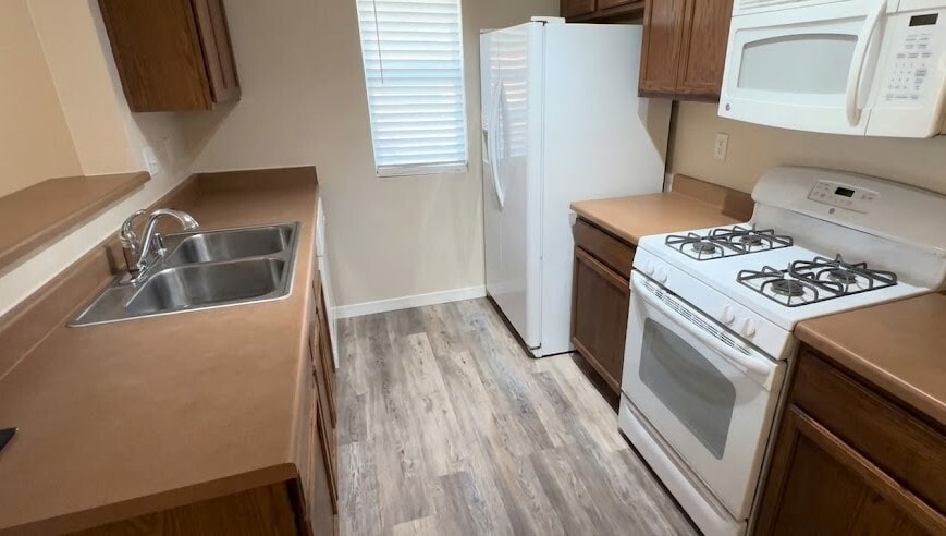 Photo - 809 Waterfall Dr