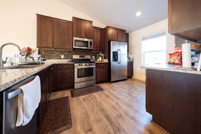 Photo - 15104 Emory Cir