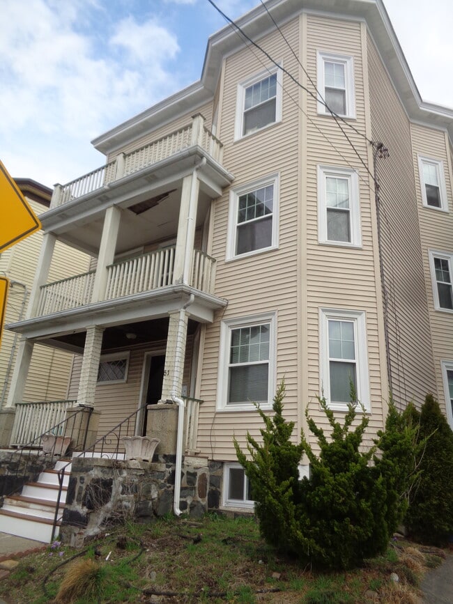 61 Grove St