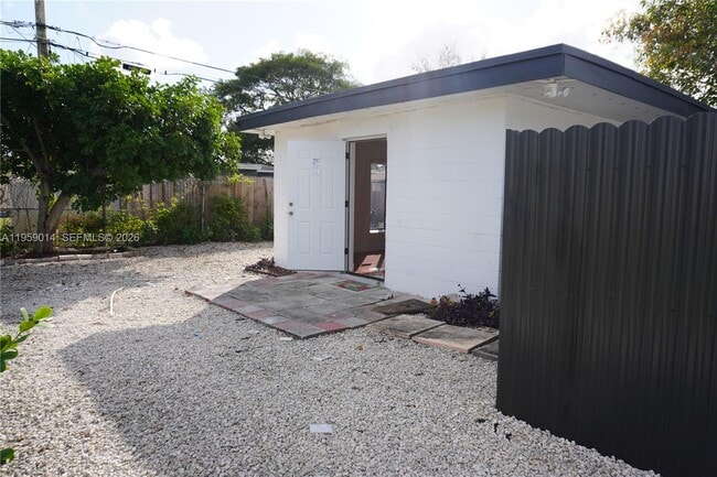 Photo - 1106 NW 11th Ct