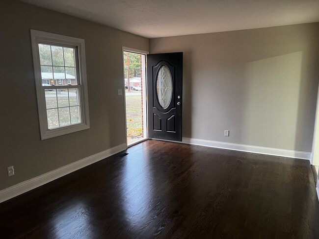 Photo - 824 Strawberry Ln