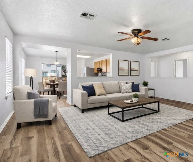 Building Photo - 224 Capistrano Dr