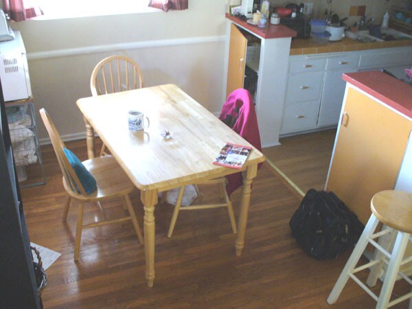 Breakfast Area - 1045 S Cloverdale Ave Unit 5