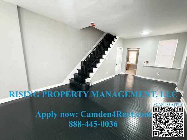 Photo - 610 Line St