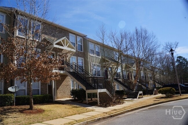 Building Photo - 490 S Barnett Shoals Rd Unit 237