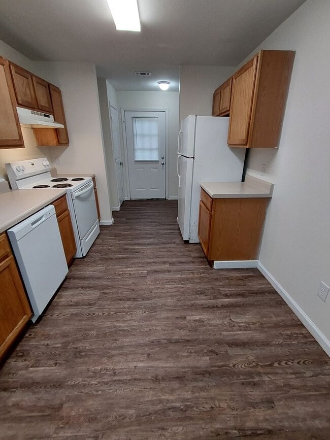 Photo - 15143 Deer Creek Dr Unit B